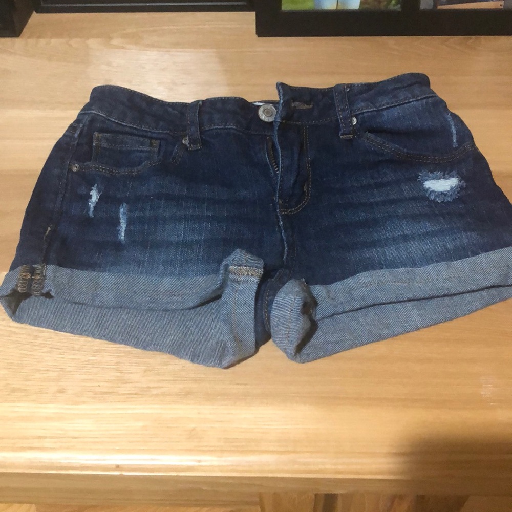 Tilly’s RSQ mid-rise cuff Jean shorts size 12